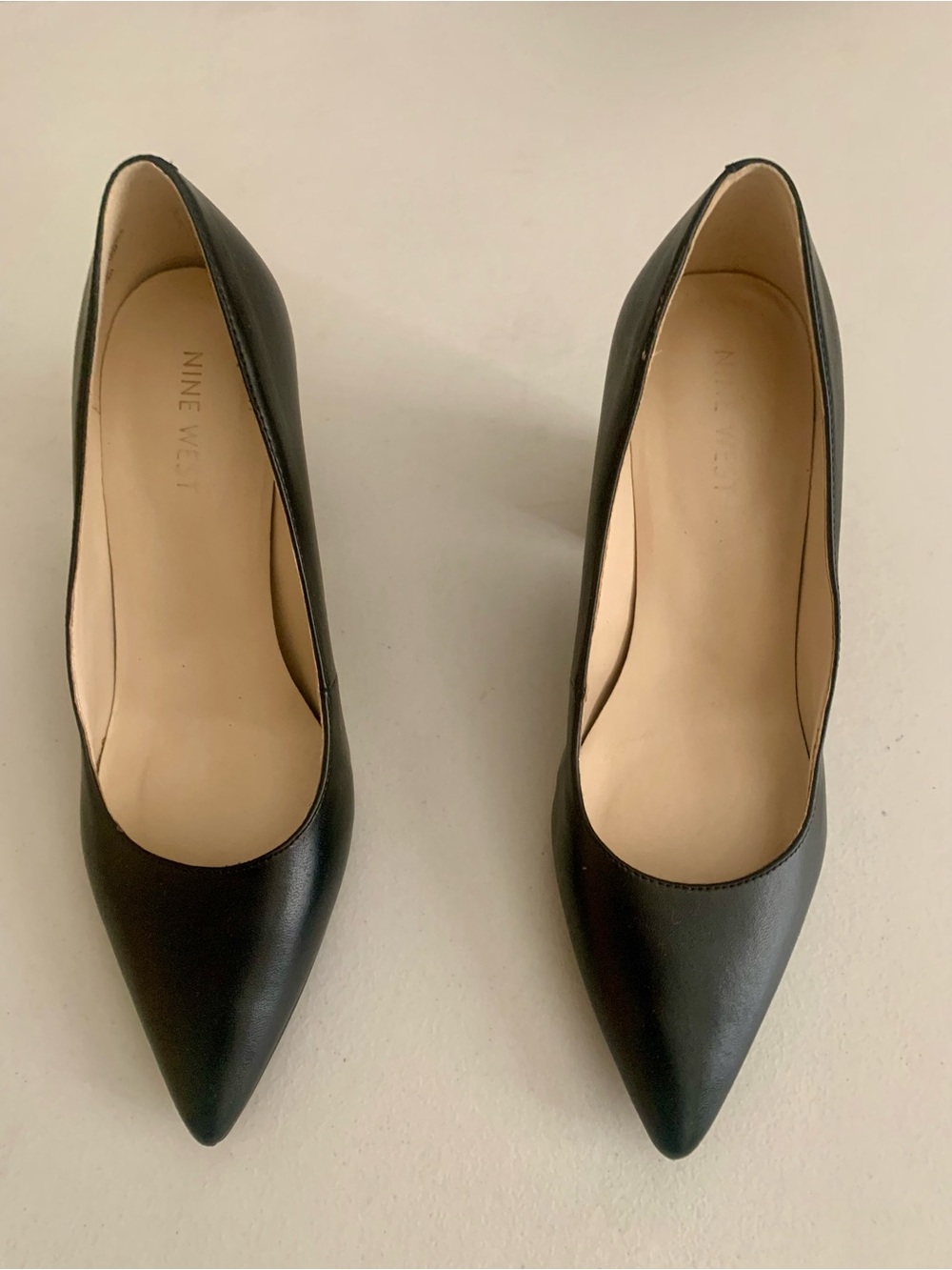 Nine West Black Pointed Toe Leather Pumps